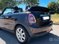Usata Mini One Cabriolet 98 CV (72 kW) 2010 Marrone Cabrio