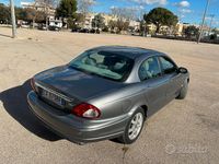Usata Jaguar X-type Classic 131 CV (96 kW) 2004 Grigio Berlina
