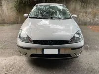 Usata Ford Focus Ambiente 90 CV (66 kW) 2002 Argento Berlina