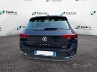 Usata VW T-Roc Advance 150 CV (110 kW) 2018 Nero SUV