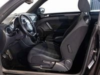 Usata VW Beetle Cabriolet 150 CV (110 kW) 2015 Nero Cabrio