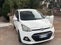 Usata Hyundai i10 66 CV (48 kW) 2015 Bianco Utilitaria