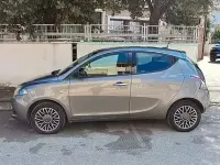 Usata Lancia Ypsilon 69 CV (50 kW) 2021 Grigio Utilitaria