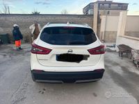 Usata Nissan Qashqai 140 CV (102 kW) 2018 Bianco SUV