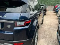 Usata Land Rover Range Rover evoque Pure 150 CV (110 kW) 2019 Bluazzurro SUV