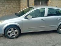 Usata Opel Astra Cosmo 101 CV (74 kW) 2008 Grigio Berlina