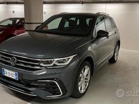 Usata VW Tiguan R-line 200 CV (147 kW) 2023 Grigio SUV