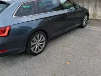 Usata Skoda Superb 150 CV (110 kW) 2021 Grigio Station wagon