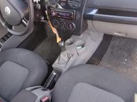 Usata VW New Beetle 105 CV (77 kW) 2005 Blu Utilitaria