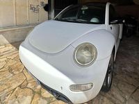 Usata VW Beetle 131 CV (96 kW) 2005 Bianco Utilitaria