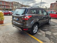 Usata Ford Kuga 120 CV (88 kW) 2019 Nero SUV