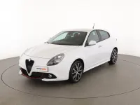 Begagnad Alfa Romeo Giulietta 120 HK (88 kW) 2018 Vit Halvkombi