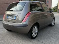 Usata Lancia Ypsilon 69 CV (50 kW) 2006 Grigio Utilitaria