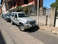 Usata Jeep Cherokee 143 CV (105 kW) 2004 Grigio SUV