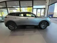 Usata Peugeot 2008 Active 110 CV (80 kW) 2022 Argento SUV