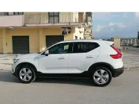 Usata Volvo XC40 Momentum 150 CV (110 kW) 2019 Bianco SUV