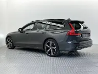 Usata Volvo V60 Plus 197 CV (144 kW) 2023 Platinum grey Station wagon