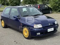 Usata Renault Clio 135 CV (99 kW) 1995 Blu Utilitaria