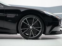 Usata Aston Martin Vanquish 574 CV (422 kW) 2013 Nero metallizzato Coupé