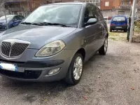 Usata Lancia Ypsilon 69 CV (50 kW) 2004 Grigio Utilitaria
