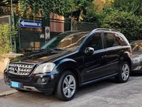 Usata Mercedes ML320 224 CV (164 kW) 2009 Nero SUV