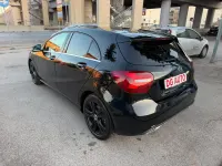 Usata Mercedes A180 Premium 109 CV (80 kW) 2018 Nero Berlina
