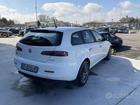 Usata Alfa Romeo 159 Distinctive 170 CV (125 kW) 2011 Bianco Berlina