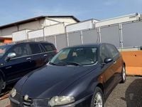 Usata Alfa Romeo 147 115 CV (84 kW) 2002 Nero Utilitaria