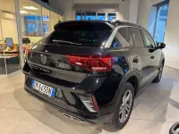 Usata VW T-Roc R-line 110 CV (80 kW) 2023 Nero SUV