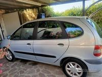 Usata Renault Scénic 102 CV (75 kW) 2001 Grigio Monovolume