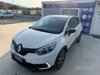 Usata Renault Captur 90 CV (66 kW) 2017 Grigio SUV