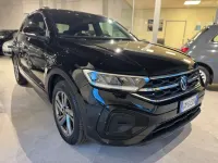Usata VW T-Roc R-line 110 CV (80 kW) 2023 Nero SUV