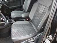 Usata VW T-Roc R-line 150 CV (110 kW) 2024 Nero SUV