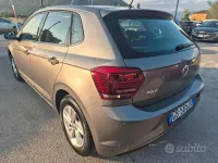 Usata VW Polo 95 CV (69 kW) 2020 Grigio Utilitaria