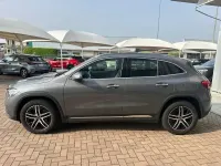 Käytetty Mercedes GLA200 150 HP (110 kW) 2021 Harmaa Katumaasturi