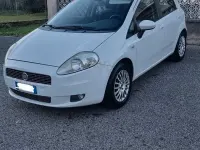 Usata Fiat Grande Punto 65 CV (47 kW) 2009 Bianco Utilitaria