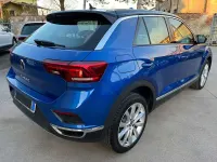 Usata VW T-Roc Sportline 150 CV (110 kW) 2021 Ravenna blue metallizzato SUV