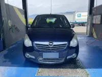 Usata Opel Agila 65 CV (47 kW) 2008 Bluazzurro Utilitaria