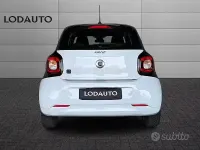 Usata Smart ForFour Electric Drive Pulse 41 kW (56 CV) 2021 Bianco Utilitaria