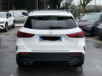 Usata Mercedes GLA200 Premium 150 CV (110 kW) 2021 Bianco SUV