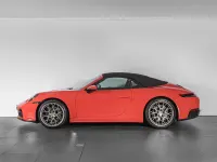 Usata Porsche 992 Sport 394 CV (289 kW) 2024 Guards red Cabrio