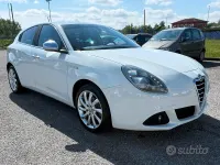 Usata Alfa Romeo Giulietta Progression 105 CV (77 kW) 2013 Bianco Utilitaria