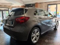 Usata Mercedes A200 Premium 136 CV (100 kW) 2016 Grigio Utilitaria