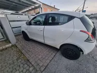 Usata Lancia Ypsilon 85 CV (62 kW) 2013 Bianco Utilitaria