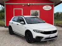 Usata Fiat Tipo Cross 131 CV (96 kW) 2023 Bianco Berlina