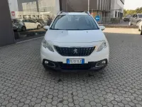 Usata Peugeot 2008 Active 82 CV (60 kW) 2016 Bianco SUV