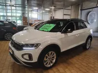 Usata VW T-Roc Life 110 CV (80 kW) 2024 Pure white/nero / pastello SUV
