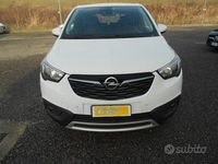 Usata Opel Crossland 110 CV (80 kW) 2019 Bianco pastello SUV