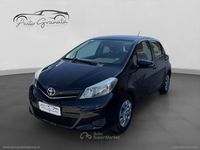Usata Toyota Yaris Lounge 69 CV (50 kW) 2011 Nero Utilitaria