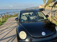 Usata VW New Beetle 90 CV (66 kW) 1999 Nero Utilitaria